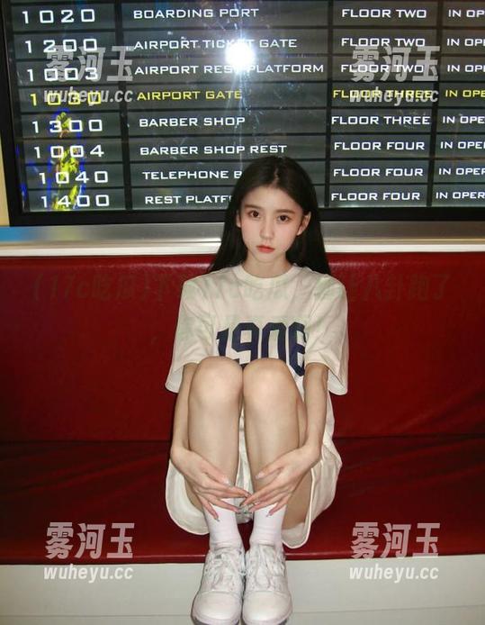 下载17c吃瓜，别让八卦跑了，你可是真爱啊！