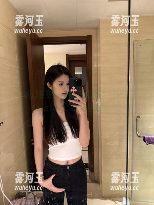 在线追踪热辣瓜新闻，谁又在51cg上转发了那张神秘照片？