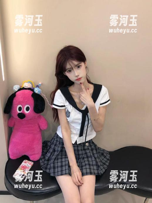 www.51吃瓜，登录后直接进入八卦海洋，我是水母还是深潜者？