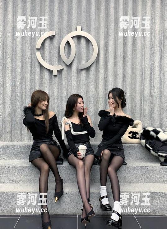 51吃瓜 “51吃瓜”官网的iOS版,简直是吃瓜群众的福音,谁不想多了解点风吹草动呢?
