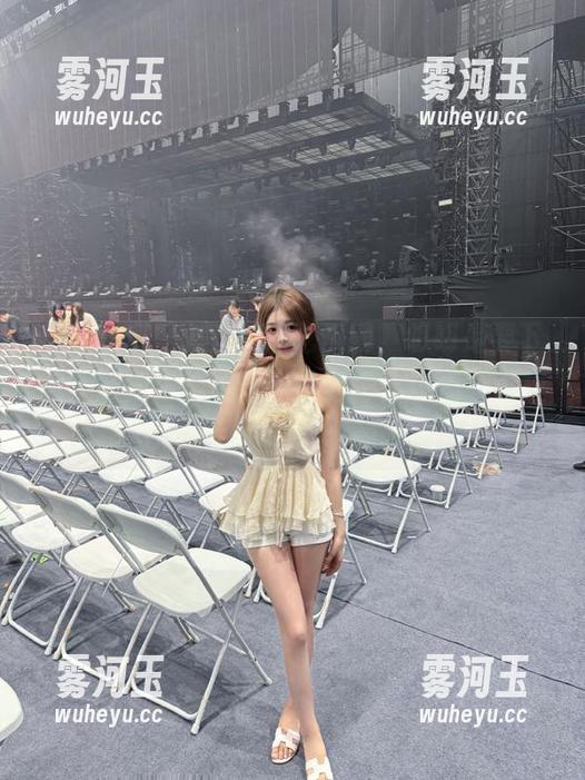 51吃瓜网 登录51吃瓜网,明明是要下载,结果发现这里的八卦比体重还让人担心!