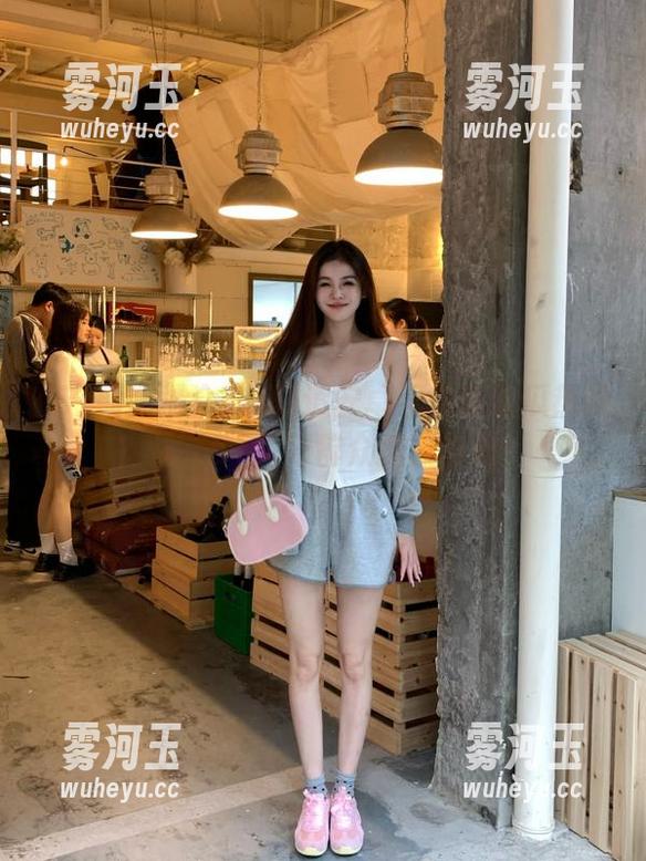 51朝阳群众 想知道安卓界最新吃瓜热议?快来51朝阳群众抓紧时间!