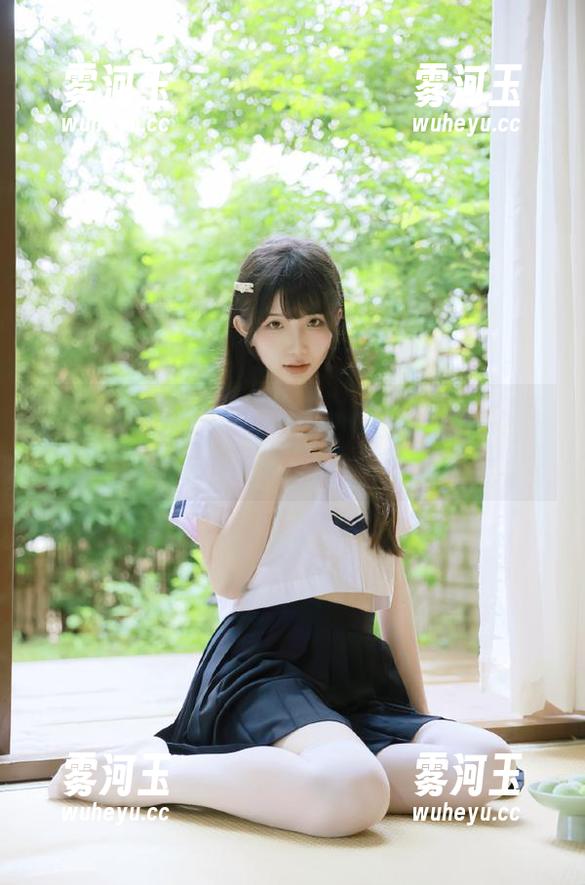这一季的瓜，必须观看51黑料APP，24小时不打烊，心动了吗？