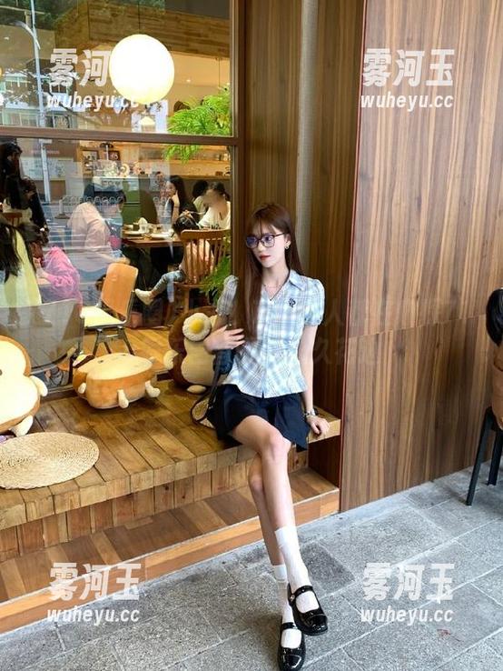 小心！717人人都在窥探718娱乐圈首页的永久花边