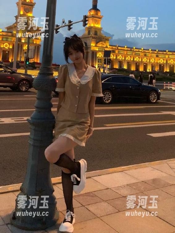 其实我在万篇长征-黑料不打烊heiliao.su找到的是个‘瓜农’的入口，真是什么都有啊！