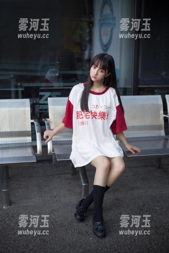 “www.吃瓜”：观看八卦风云，谁是隐藏的大佬？