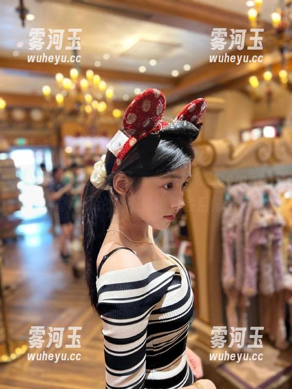 大家注意了，“zztt22.com”直达奇葩评论，不看绝对会后悔哦！