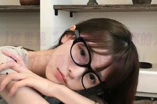 这里是“zztt21”，你的入口走进美好又奇妙的八卦世界！