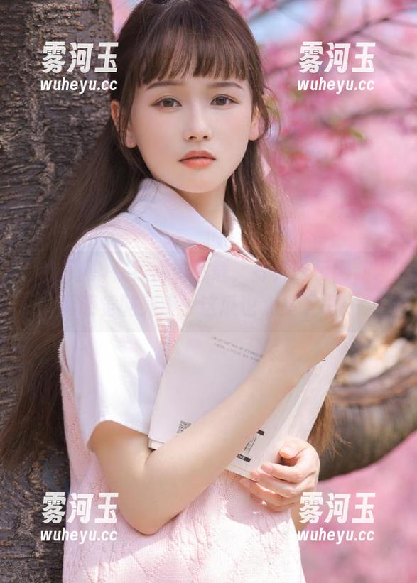 在线点击下载，打开吃瓜网，瞬间感觉脑壳疼…这瓜也太多了吧！
