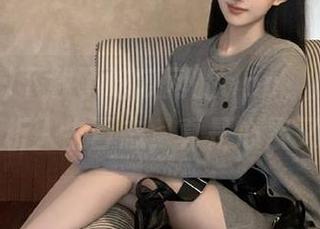 下载了吃瓜网的app，感觉每天都在剖析人生百态，真是心累又上瘾！
