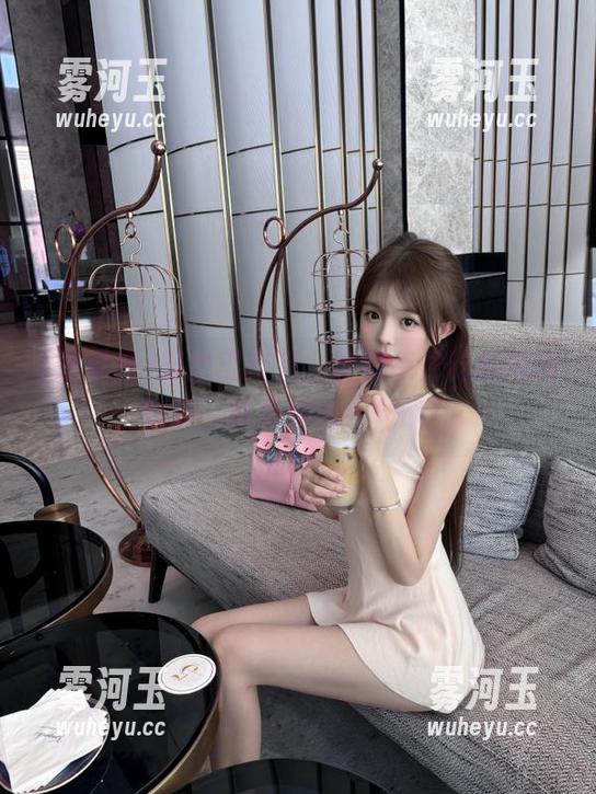 吃瓜网 努力工作后,默默点开吃瓜网的链接,真是轻松一刻啊!