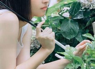 集合！今日更新：吃瓜网站网红瓜在线直播你不容错过的热辣八卦！