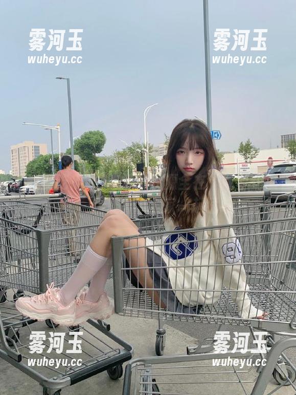 吃瓜的资源全在“我要吃瓜网”，我准备带全家一起猛吃！