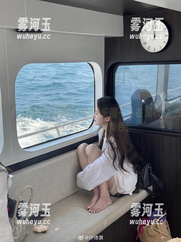 黑哥冲料 玩偶们的娱乐圈——在黑哥冲料上下载你爱的角色!