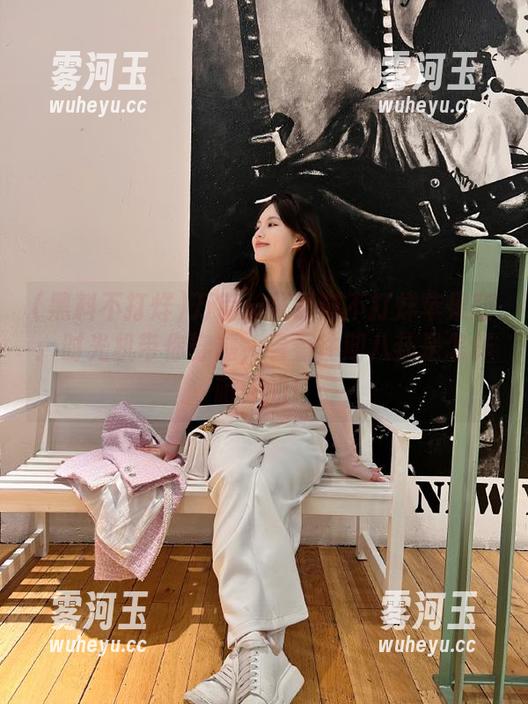 黑料不打烊 万篇长征黑料不打烊苹果版:时光机带你穿越,看看往期八卦是怎样萌芽的!