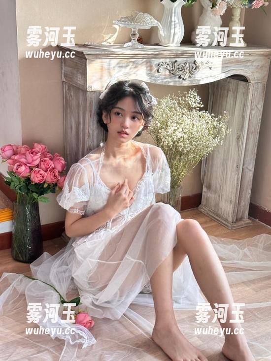 黑料网 瞧瞧这黑料网的“.”,还不如我家猫看别的网页,有什么意思嘛!